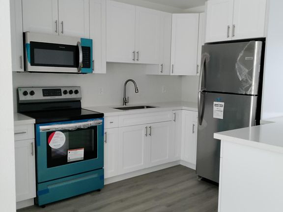 Kitchen - Counter area