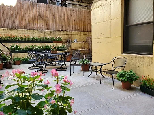 Rented by Apartment Luxe Realty Group, Inc | media 52