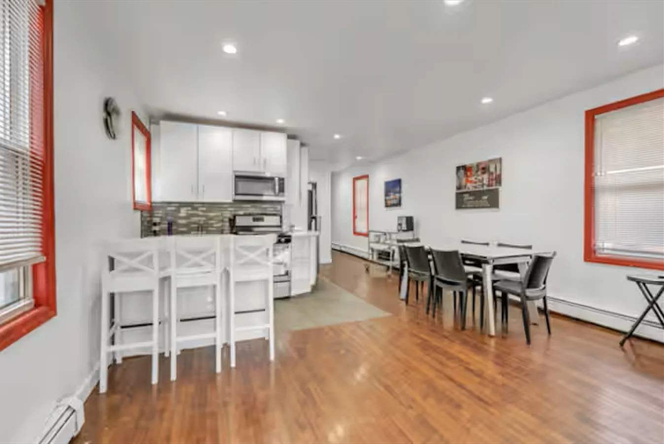 319 Beach 13 St — Photo 3
