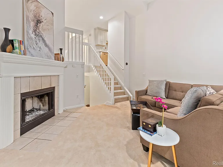1800 Campau Farms Cir — Photo 3