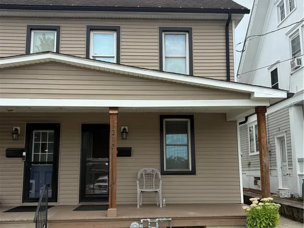 210 S 9th St, Lehighton, PA 18235
