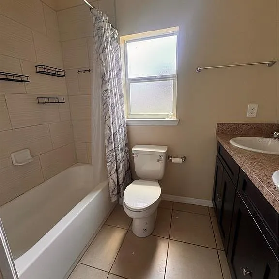 677 Royalty Ct — Photo 14