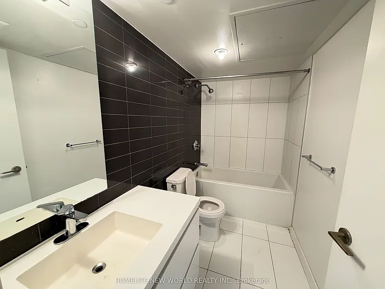 85 Queens Wharf Rd #717 — Photo 5