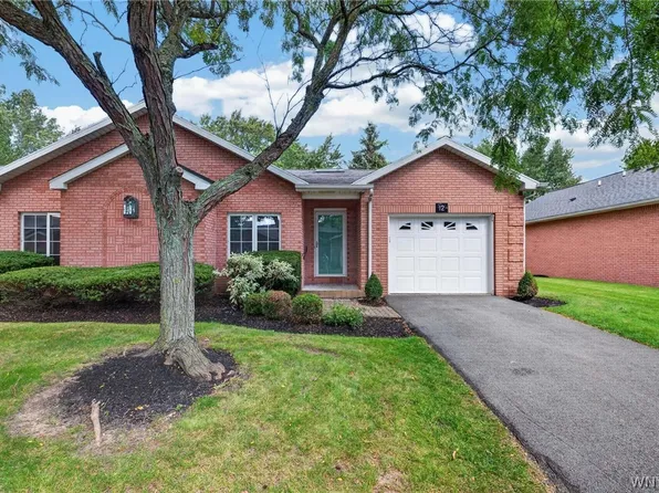 12 Woodpointe Run, Buffalo, NY 14221