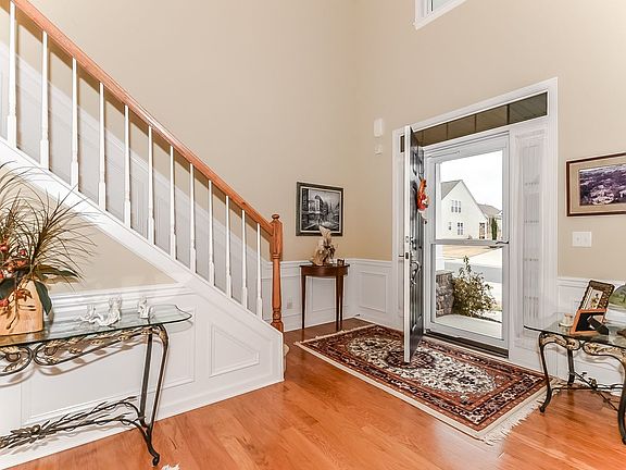 4th image of 2067 Belair Dr
