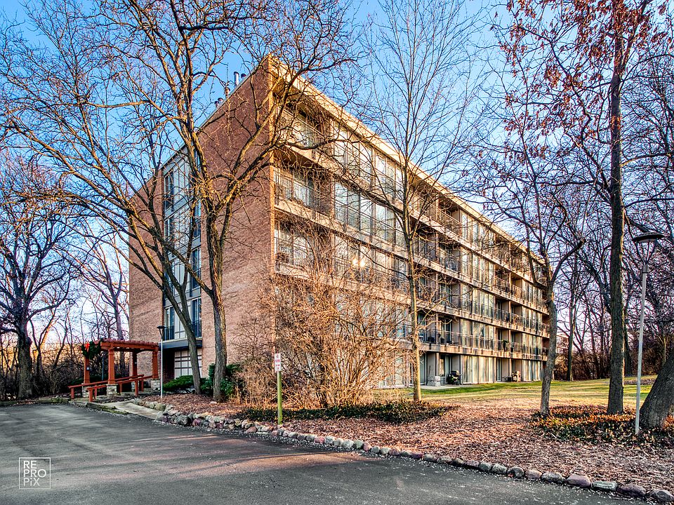 1st image of 5820 Oakwood Dr Unit 3B