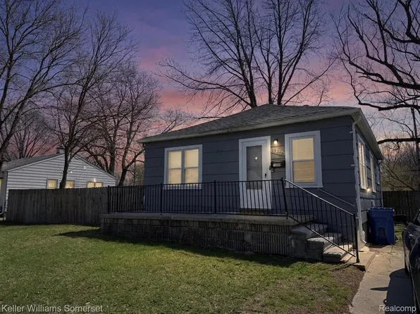 13846 Hendricks Ave, Warren, MI 48089