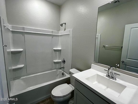 4th image of 17553 W Fulton Street