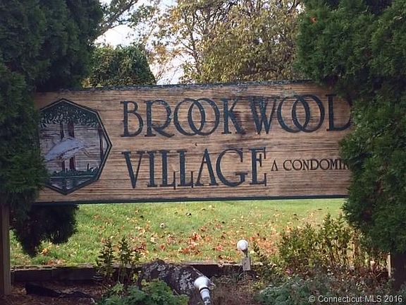 3rd image of 39 Brookwood Dr APT E