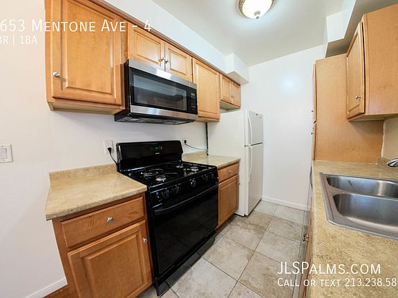 3rd image of 3653 Mentone Ave #4