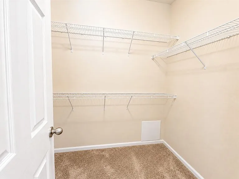 6065 Cameron Pointe — Photo 14