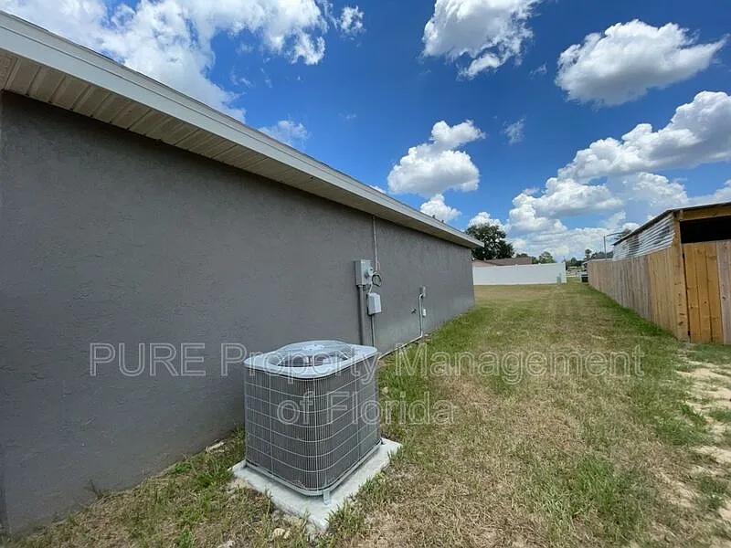 3 bed, 2.0 bath, 1463 sqft, $1,699 — Photo 3