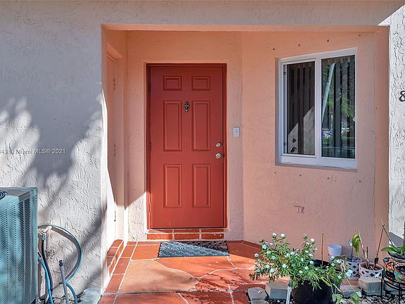 4th image of 883 NW 208th Ter #883