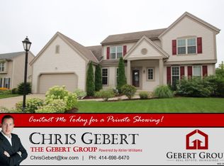 947 Dana Ln, Waukesha, WI 53189