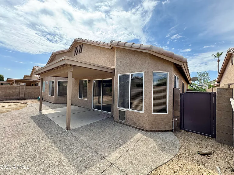2302 E Edna Ave — Photo 36