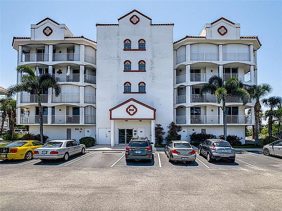 3rd image of 8932 Laguna Ln Unit 503