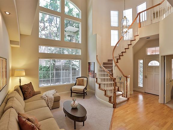 5th image of 2172 Vizcaya Cir