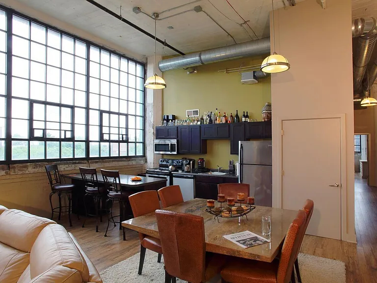 2320 Lofts — Photo 8