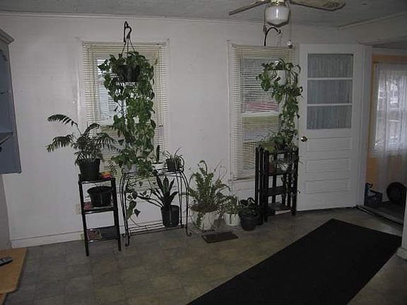 3rd image of 58 Platt St