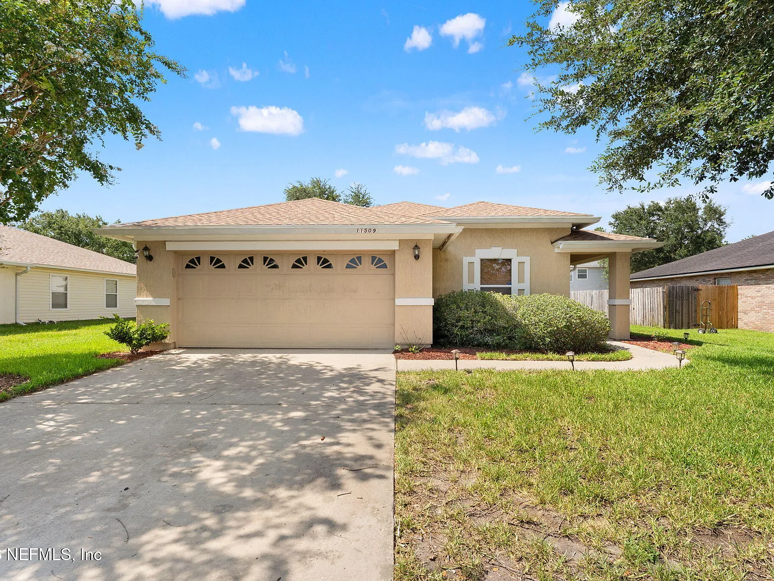 3 bed, 2.0 bath, 1596 sqft, $1,850 — Photo 3