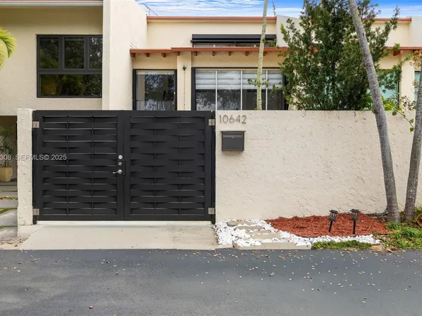 10642 SW 79th Ter, Miami, FL 33173