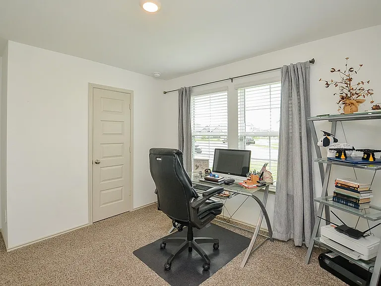 7203 Dawn View Ln — Photo 5