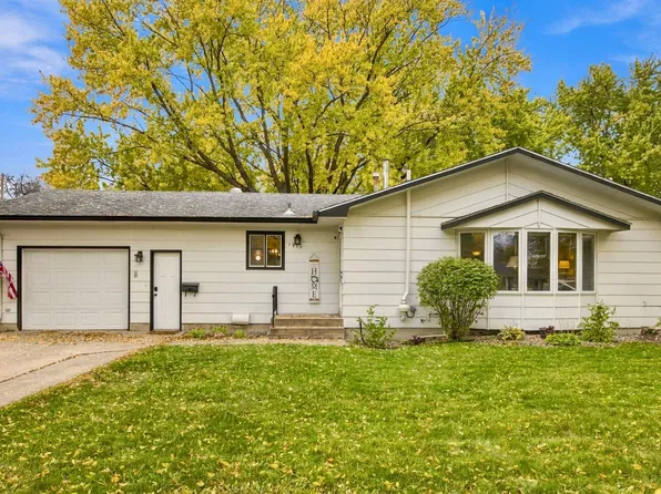 1911 18th St S, Moorhead, MN 56560