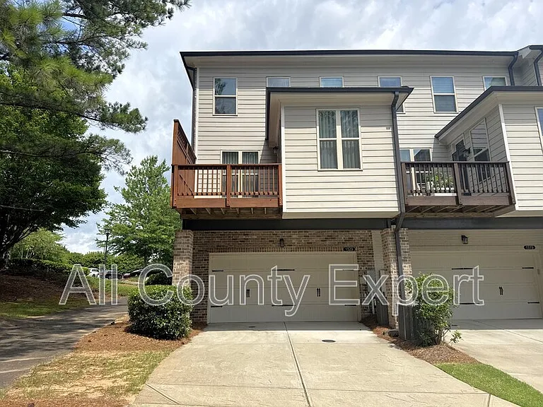 1529 Huntwood Ct — Photo 30