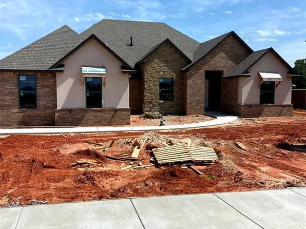 109 W Duane Dr, Mustang, OK 73064