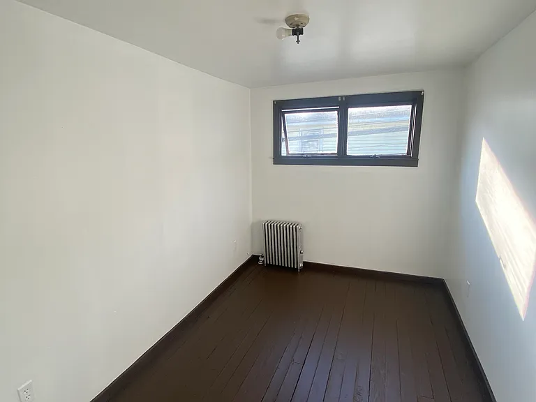 717 E Elm St #1 — Photo 9