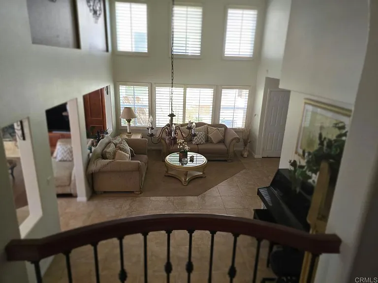 817 Briarpoint Pl — Photo 2