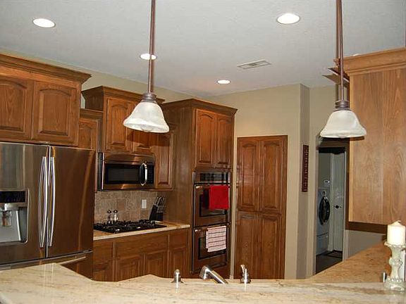 4th image of 363 Orchard Creek Dr