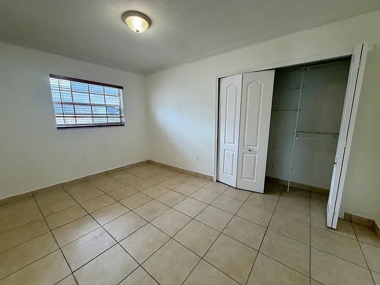 11603 SW 7th Ter #1 — Photo 8