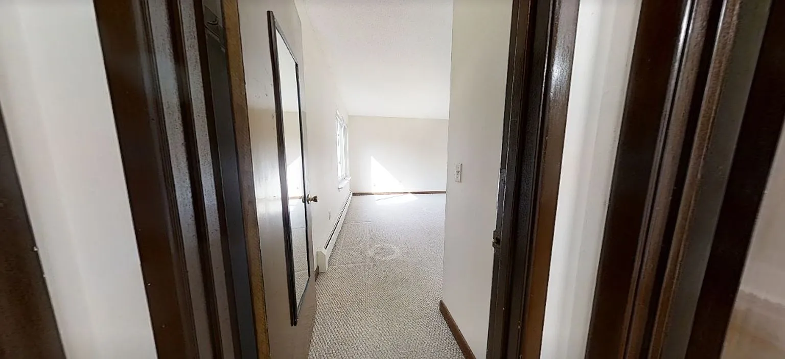 1 Bed 1 Bath on Sunderland — Photo 4