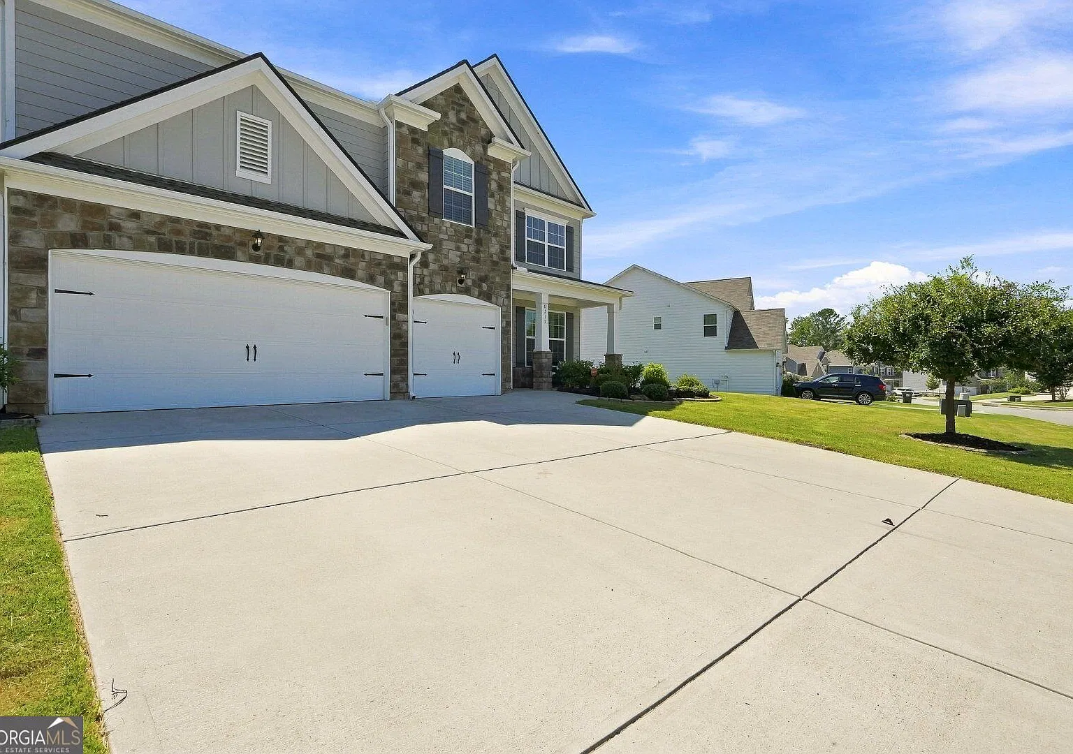 5 bed, 4.0 bath, 3603 sqft, $2,850 — Photo 3