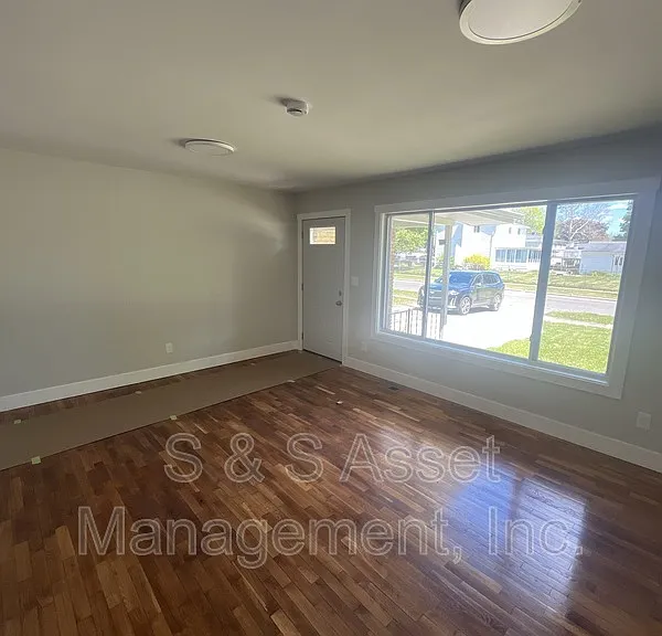 4106 Stillwell Ave — Photo 4