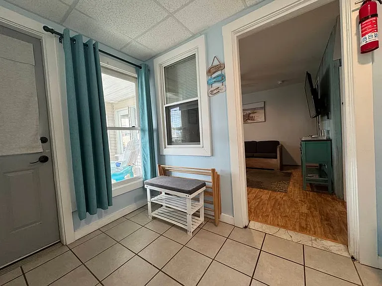 108 W Grand Ave #3 — Photo 16