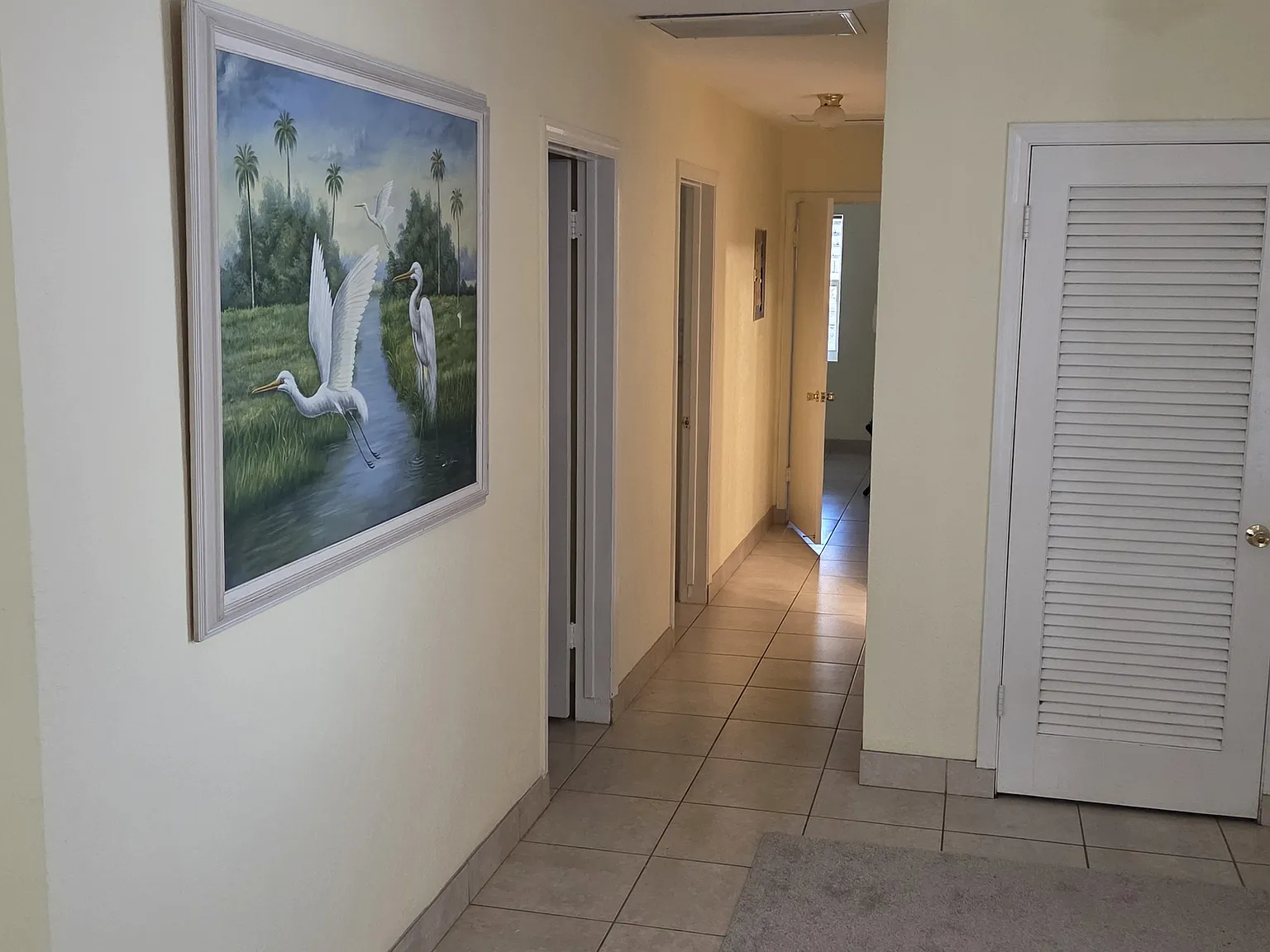 4 bed, 2293 sqft, $4,395 — Photo 3