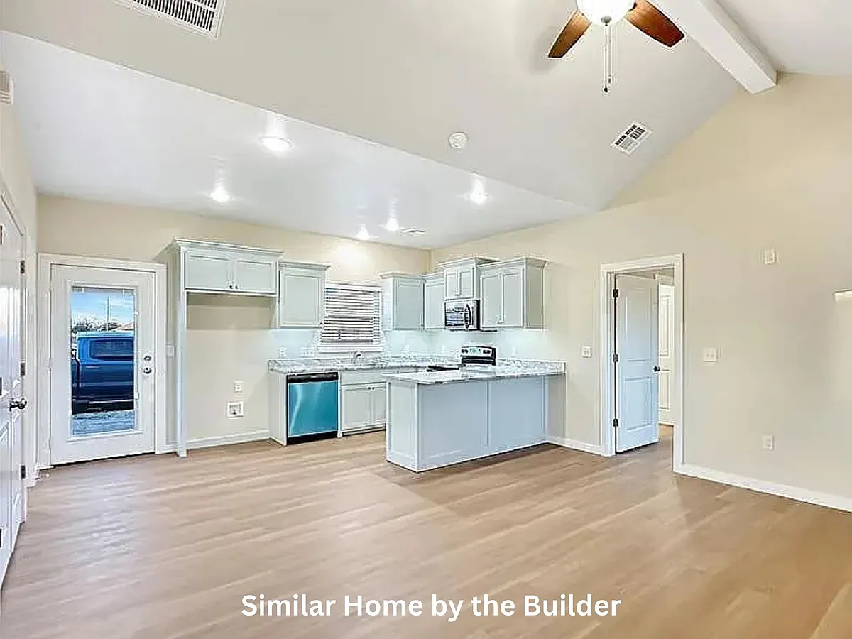 Building Photo - 2030 SW McKinley Ave