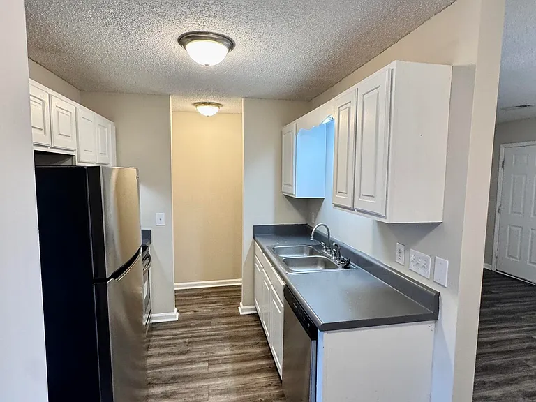1293 Park West Dr #9 — Photo 7