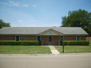 813 Rosedale Dr, Hewitt, TX 76643