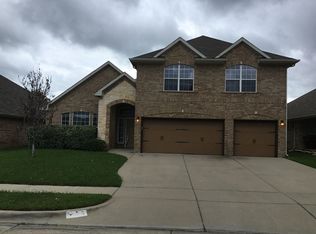 716 Evergreen Ct, Burleson, TX 76028