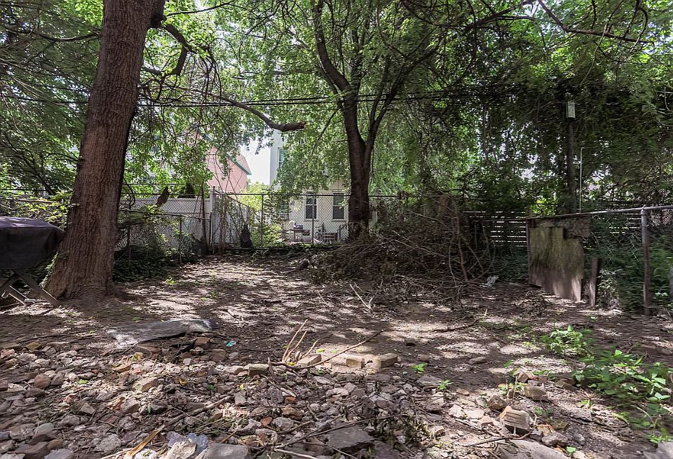 1st image of 276 Chauncey St APT 1R