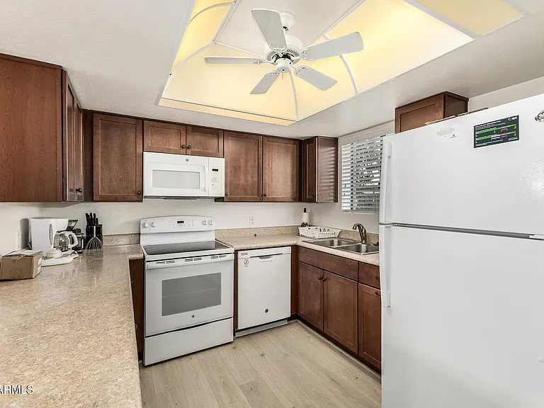886 W Galveston St #131 — Photo 15