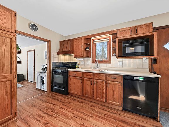 4th image of 2604 N 112th St