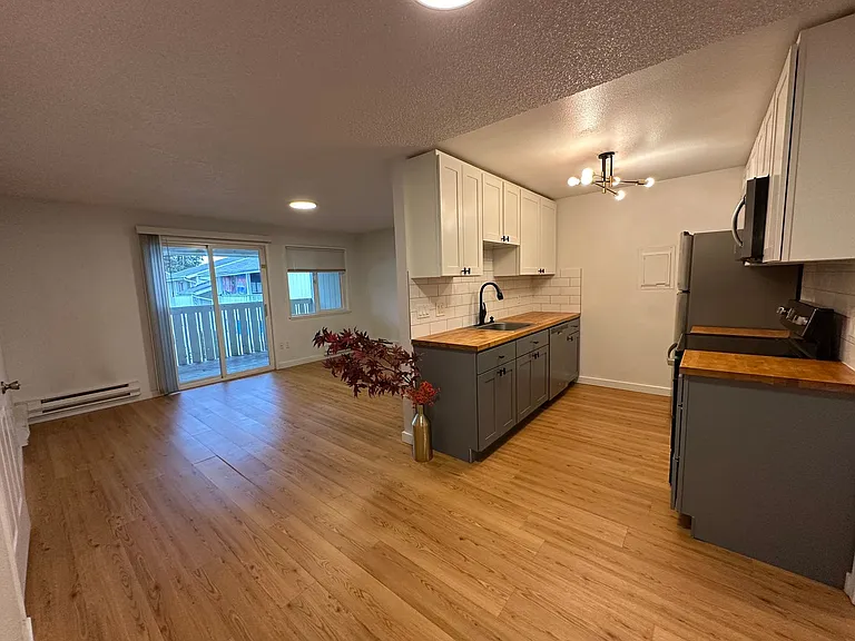Manitou Park Apartments — Photo 10