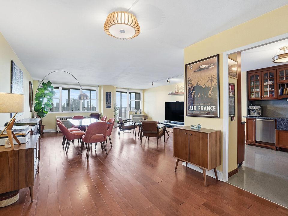 1st image of 6040 Boulevard E #32
