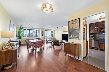 6040 Blvd East, #32E