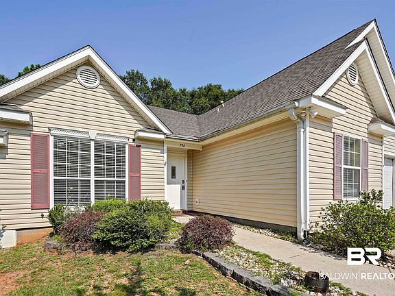 2nd image of 754 Willow Springs Dr