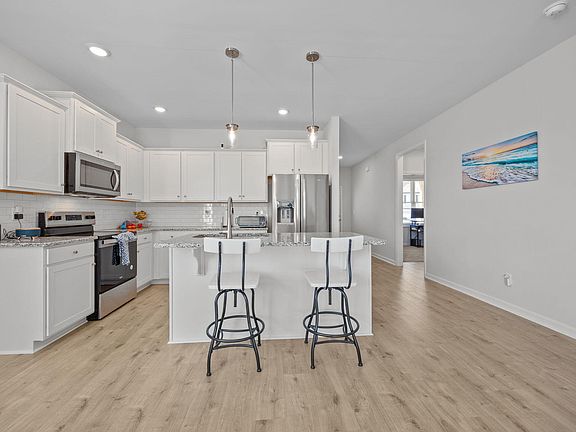 5th image of 295 Springtooth Dr